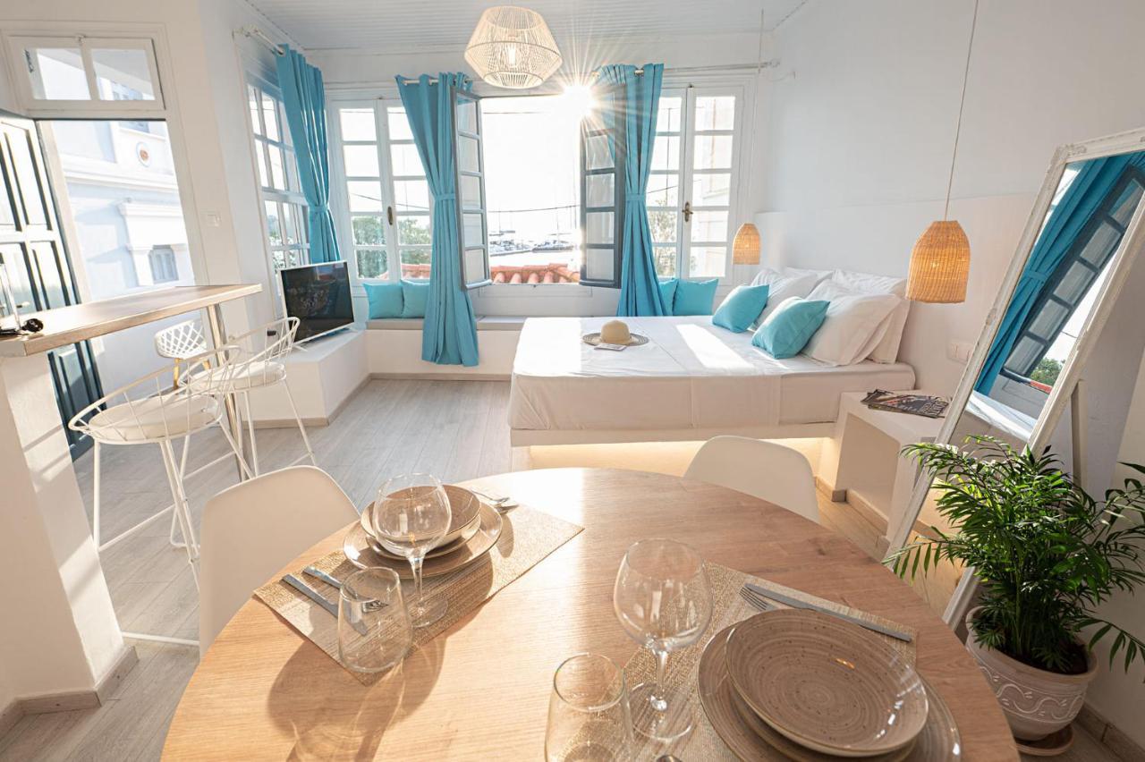The White Rose Apartment Порос Экстерьер фото