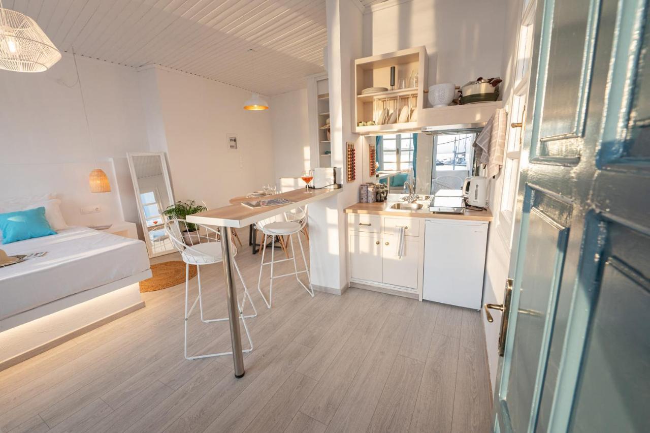 The White Rose Apartment Порос Экстерьер фото